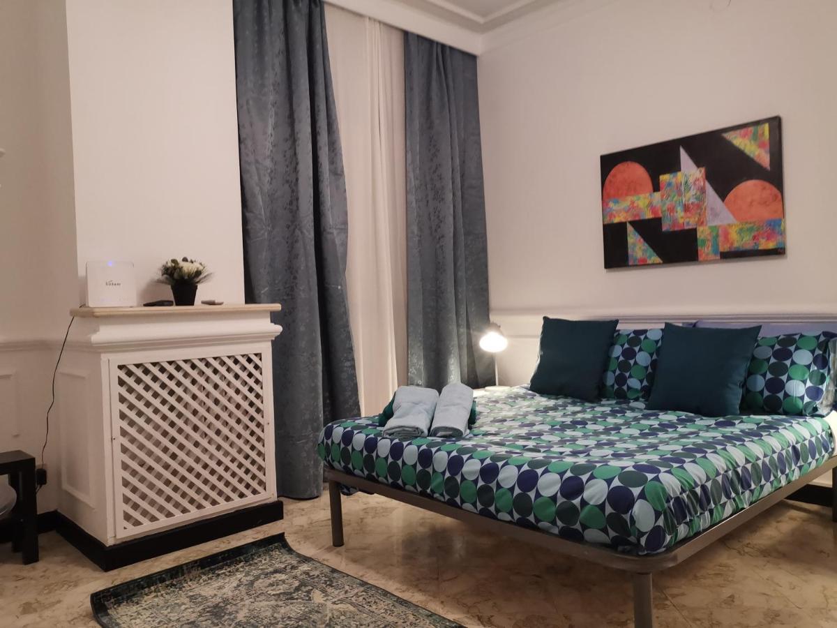 Stazione Centrale Nocleg ze śniadaniem *